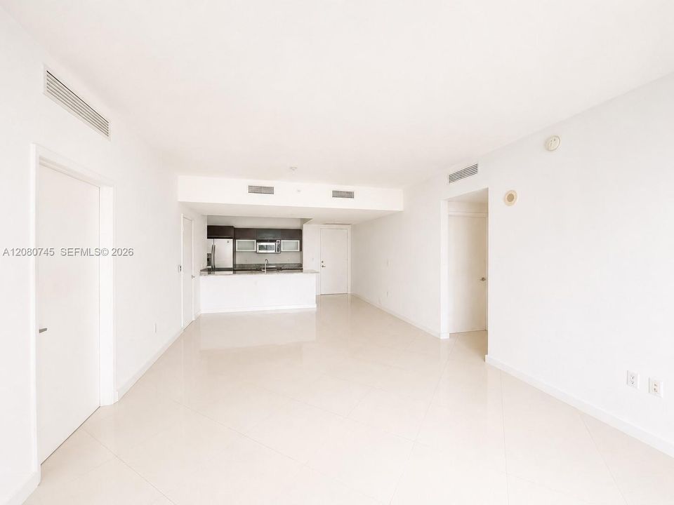 For Sale: $730,000 (2 beds, 2 baths, 1113 Square Feet)