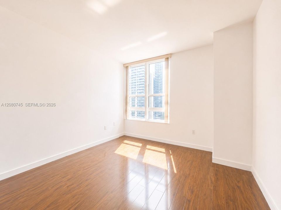 For Sale: $730,000 (2 beds, 2 baths, 1113 Square Feet)
