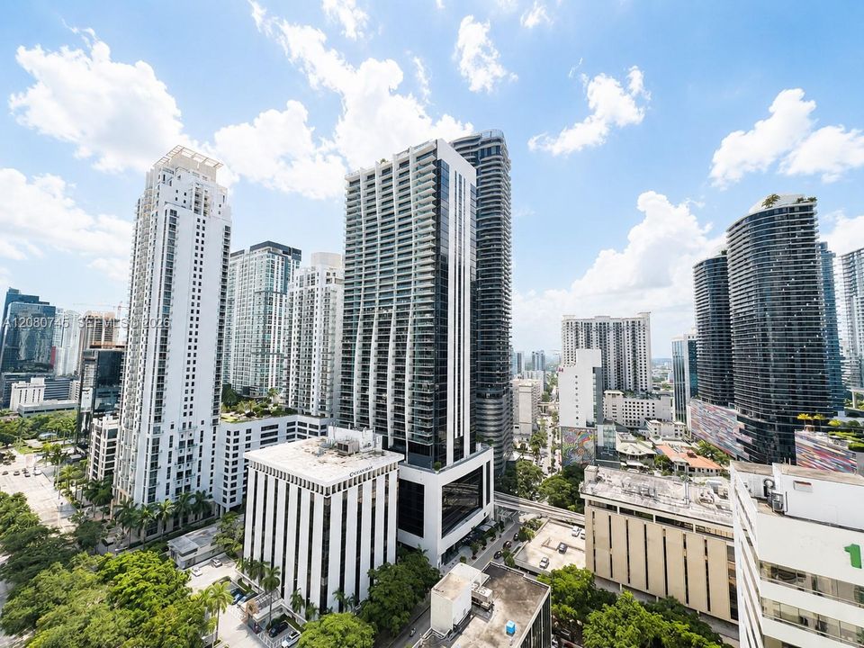 For Sale: $730,000 (2 beds, 2 baths, 1113 Square Feet)