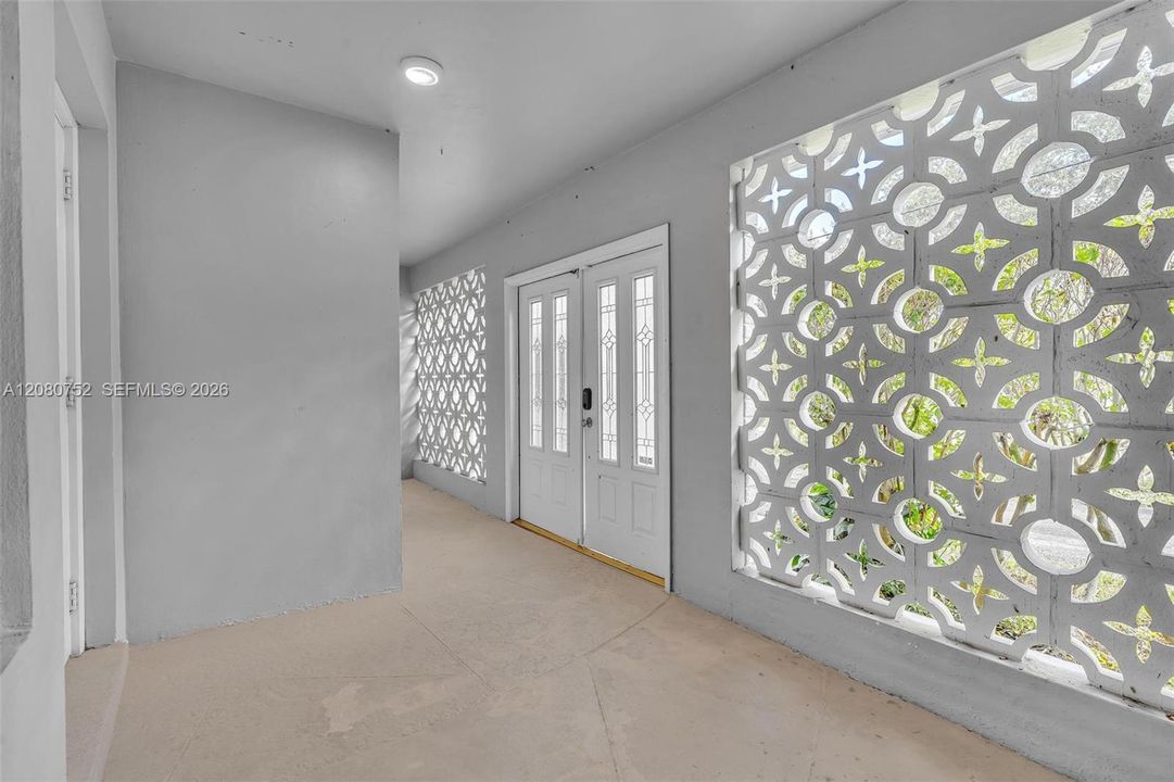 For Sale: $749,000 (4 beds, 2 baths, 1635 Square Feet)