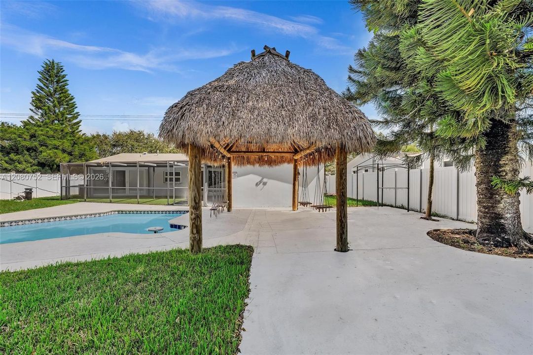 For Sale: $749,000 (4 beds, 2 baths, 1635 Square Feet)