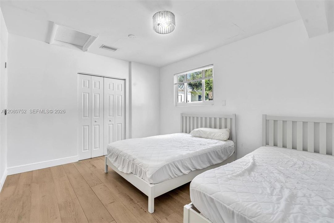 For Sale: $749,000 (4 beds, 2 baths, 1635 Square Feet)