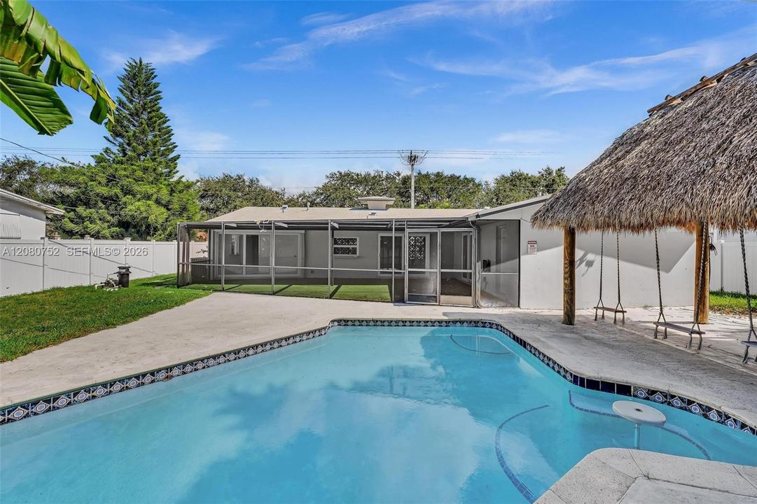 For Sale: $749,000 (4 beds, 2 baths, 1635 Square Feet)