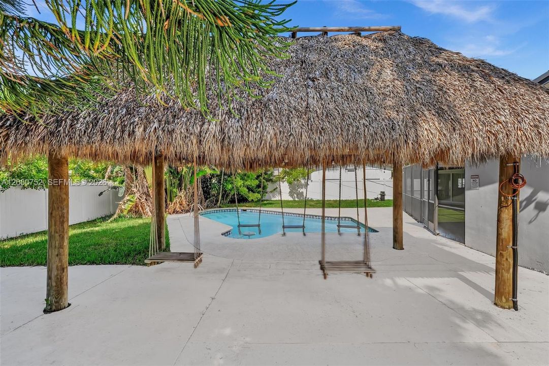 For Sale: $749,000 (4 beds, 2 baths, 1635 Square Feet)