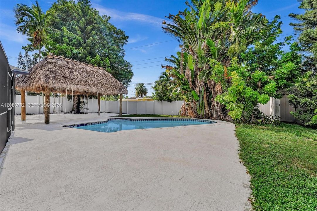 For Sale: $749,000 (4 beds, 2 baths, 1635 Square Feet)
