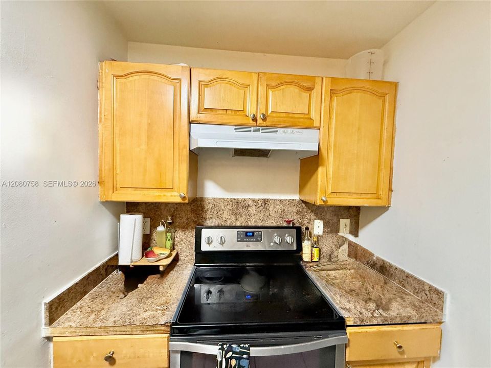 For Rent: $2,700 (4 beds, 3 baths, 3780 Square Feet)