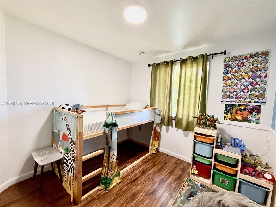 For Rent: $2,700 (4 beds, 3 baths, 3780 Square Feet)