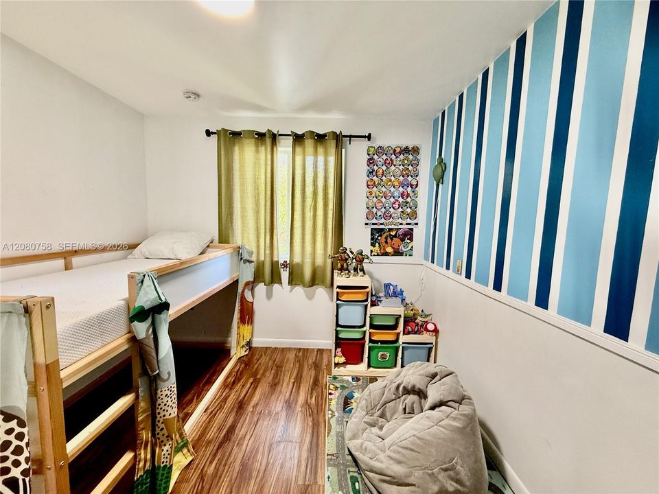 For Rent: $2,700 (4 beds, 3 baths, 3780 Square Feet)