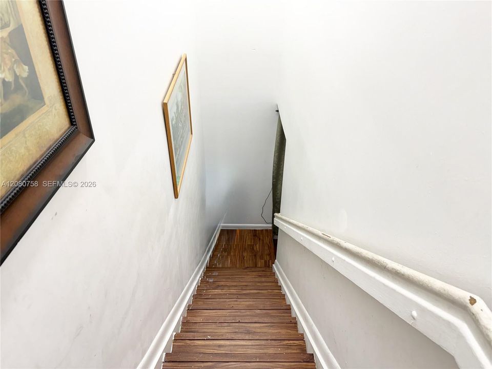 For Rent: $2,700 (4 beds, 3 baths, 3780 Square Feet)