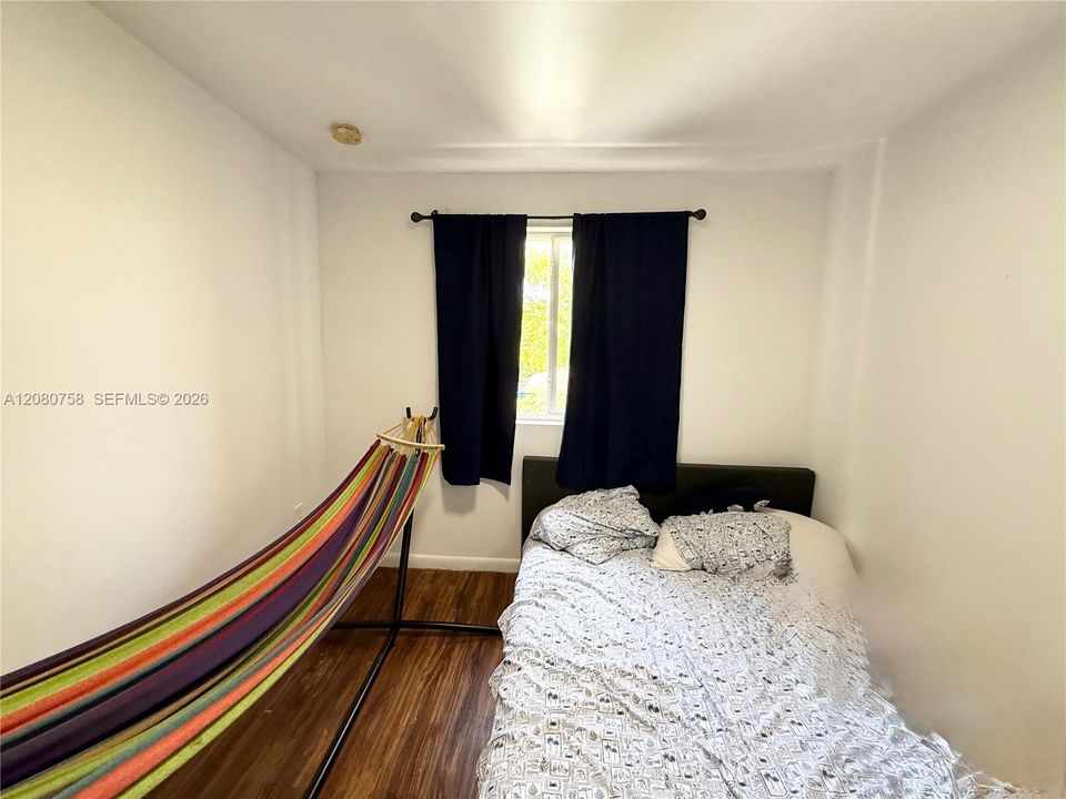 For Rent: $2,700 (4 beds, 3 baths, 3780 Square Feet)