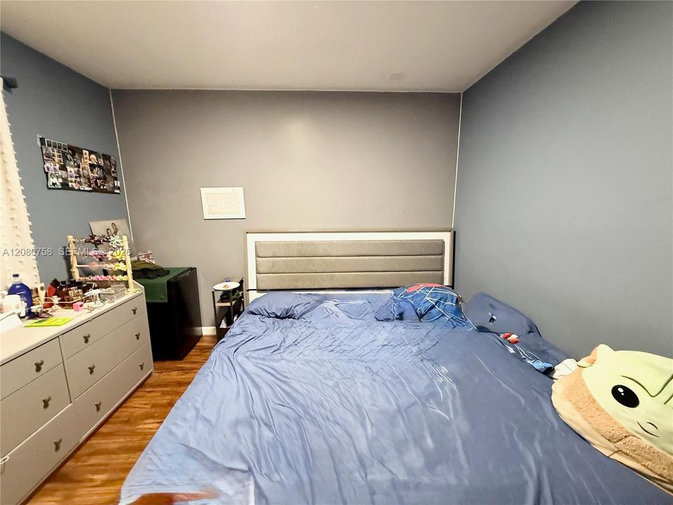 For Rent: $2,700 (4 beds, 3 baths, 3780 Square Feet)