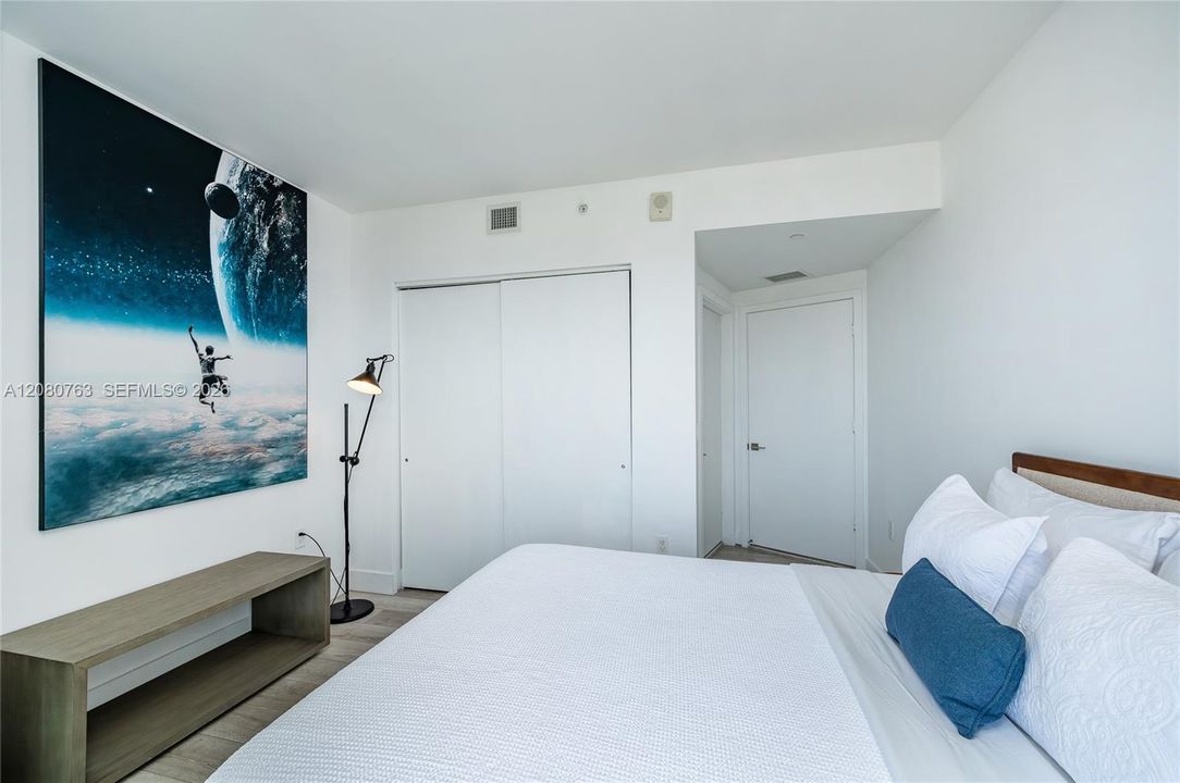 В аренду: $6,250 (2 спален, 2 ванн, 835 Квадратных фут)