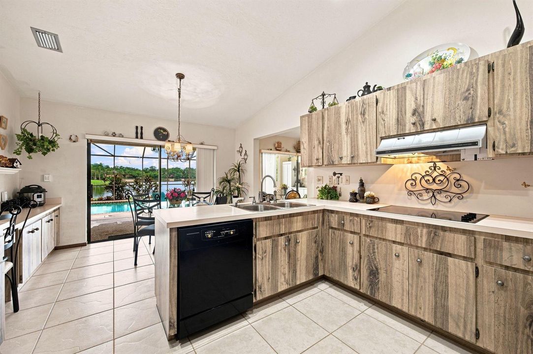 18-web-or-mls-11613-sunfish-way