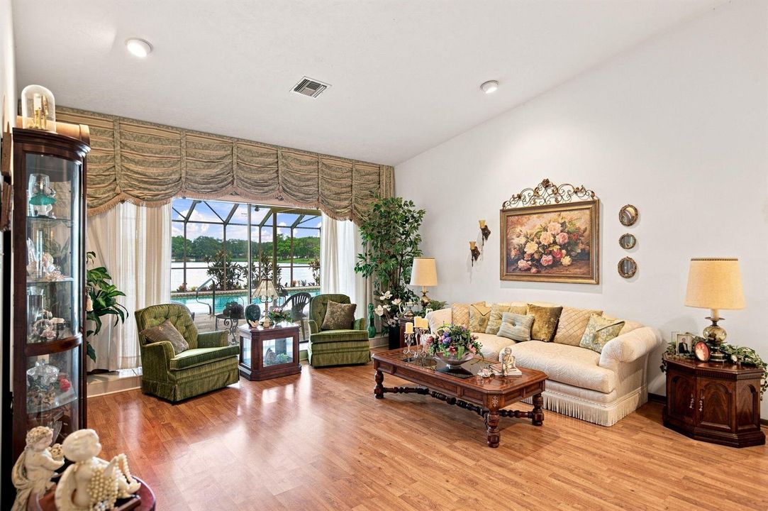 13-web-or-mls-11613-sunfish-way