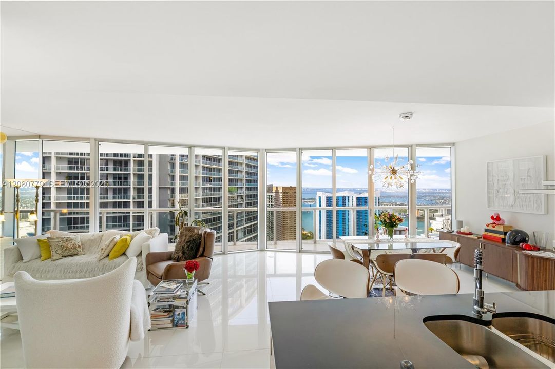 For Sale: $1,460,000 (2 beds, 2 baths, 1500 Square Feet)