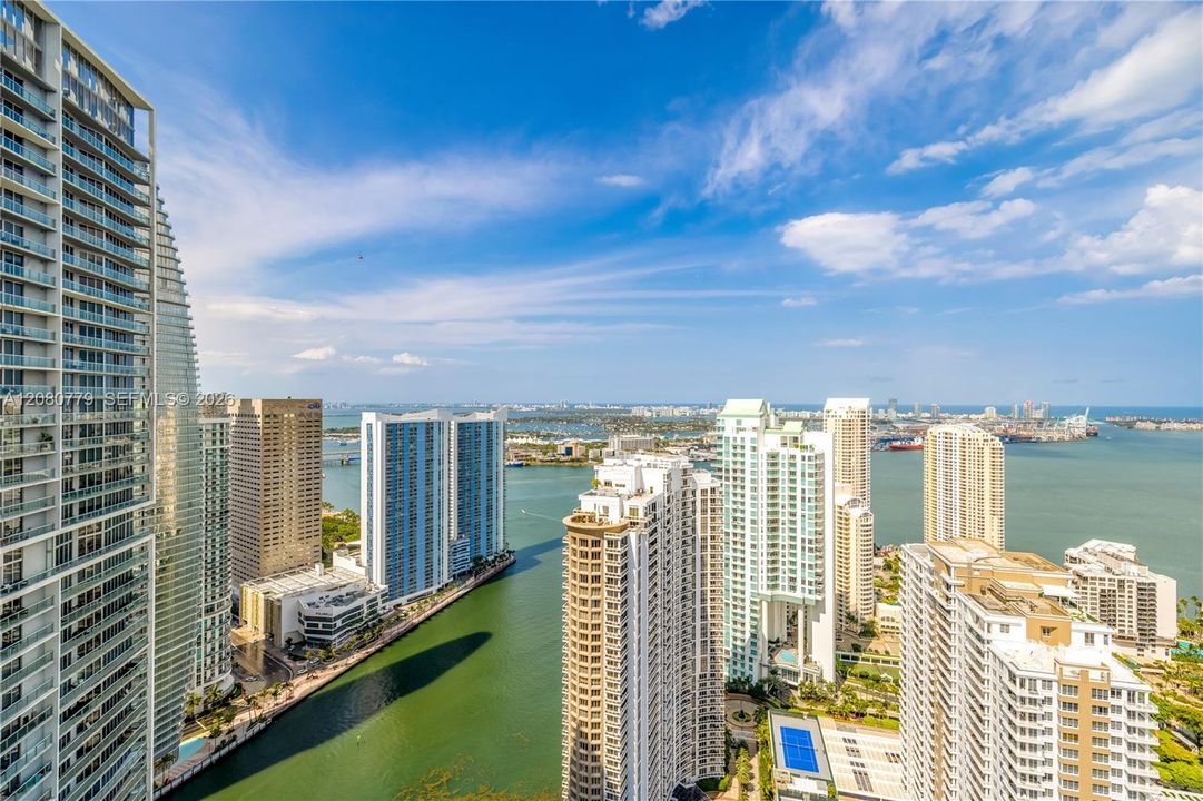For Sale: $1,460,000 (2 beds, 2 baths, 1500 Square Feet)