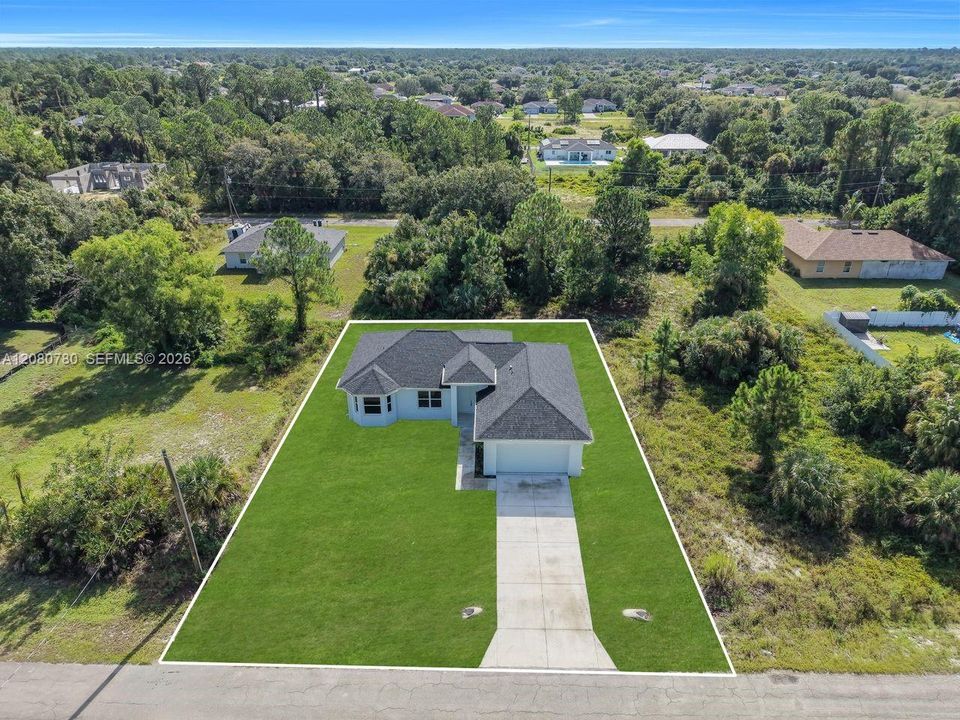 For Sale: $299,900 (3 beds, 2 baths, 1553 Square Feet)