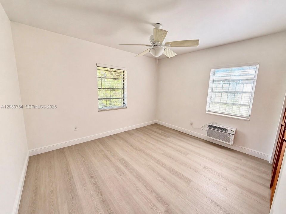 For Rent: $2,500 (2 beds, 1 baths, 1646 Square Feet)