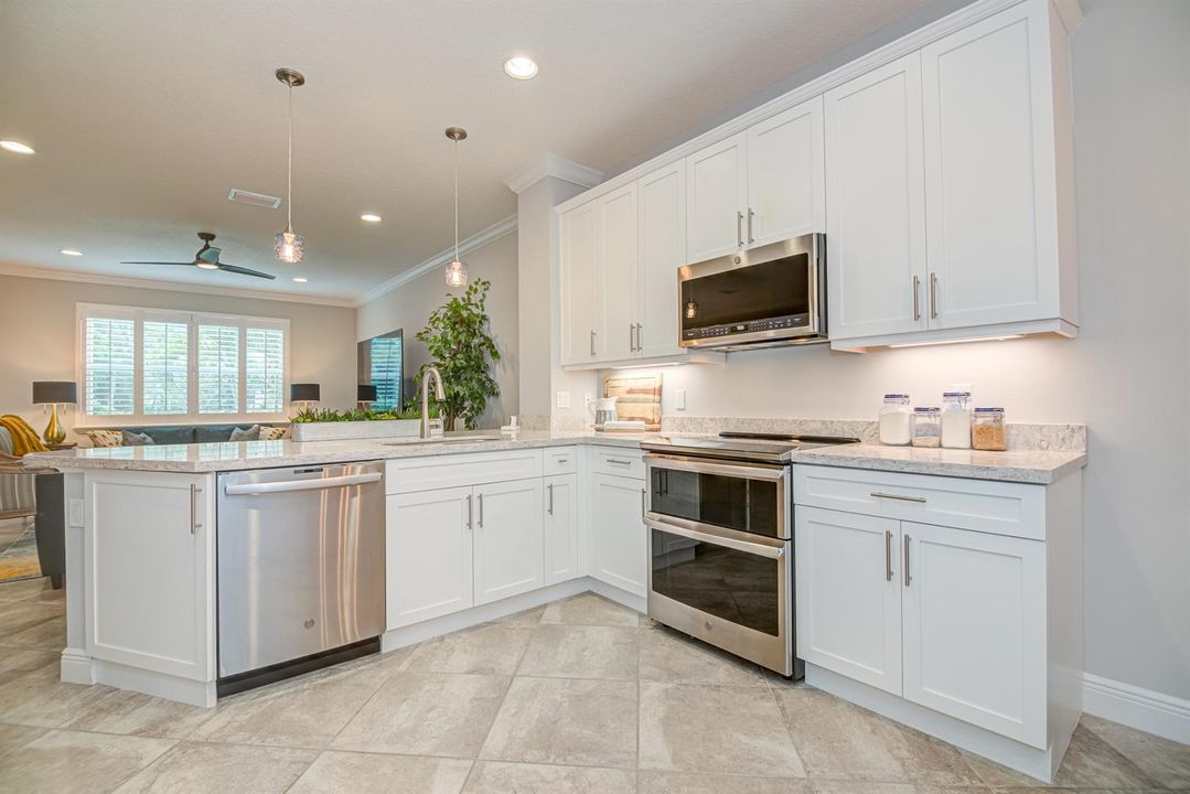 21-Kitchen