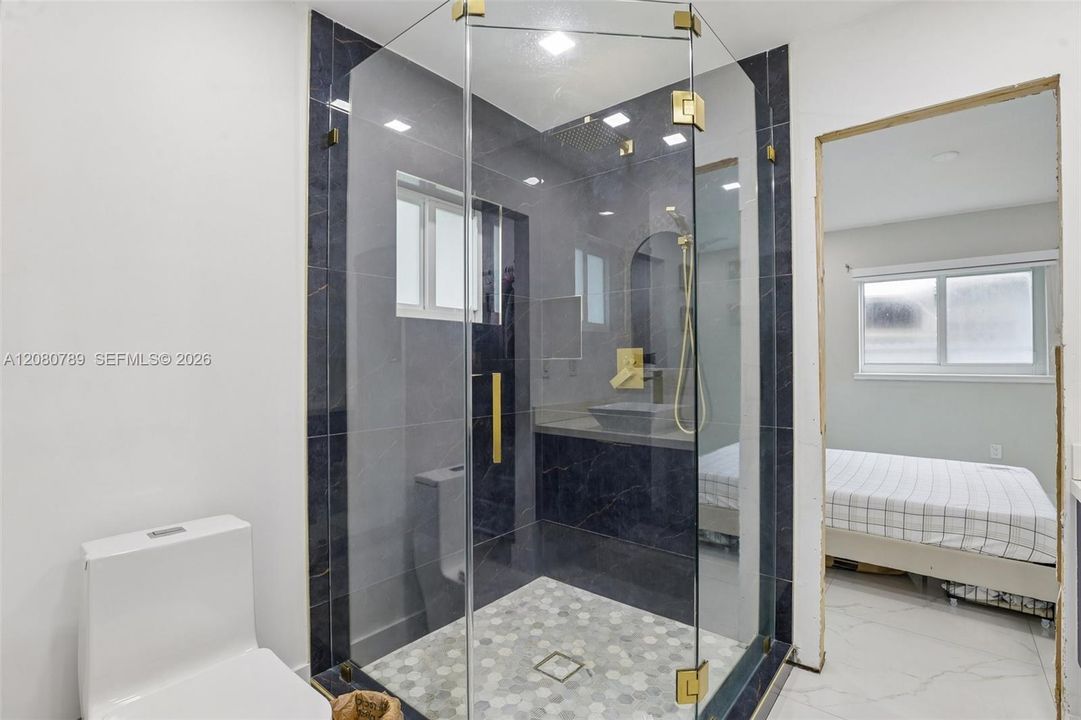 En Venta: $520,000 (3 camas, 2 baños, 1308 Pies cuadrados)