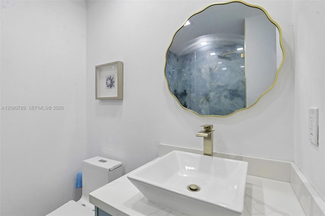 En Venta: $520,000 (3 camas, 2 baños, 1308 Pies cuadrados)