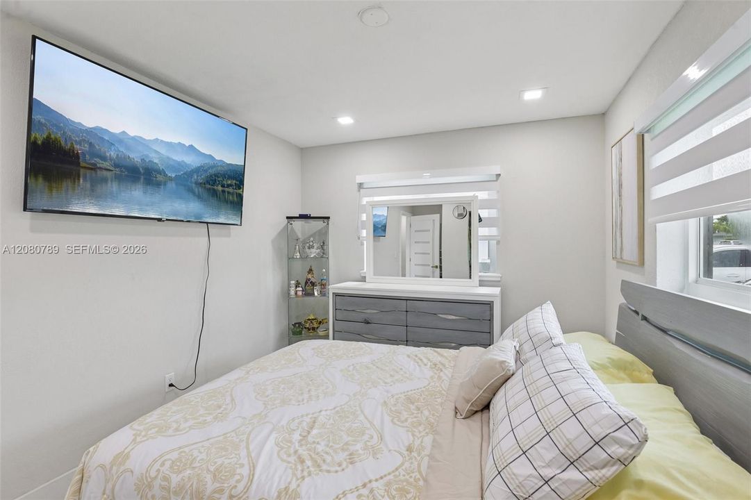 En Venta: $520,000 (3 camas, 2 baños, 1308 Pies cuadrados)