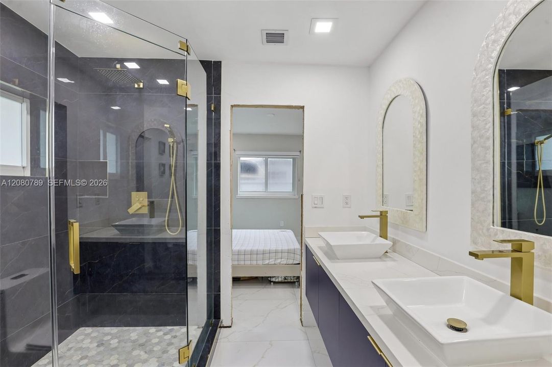 En Venta: $520,000 (3 camas, 2 baños, 1308 Pies cuadrados)