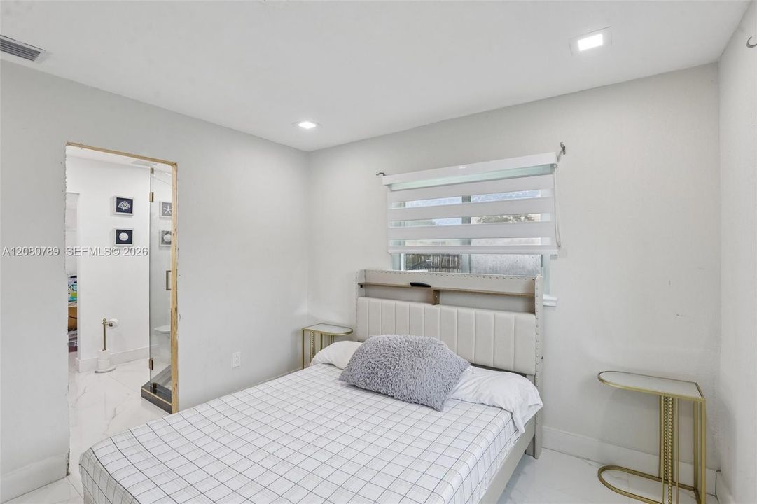 En Venta: $520,000 (3 camas, 2 baños, 1308 Pies cuadrados)