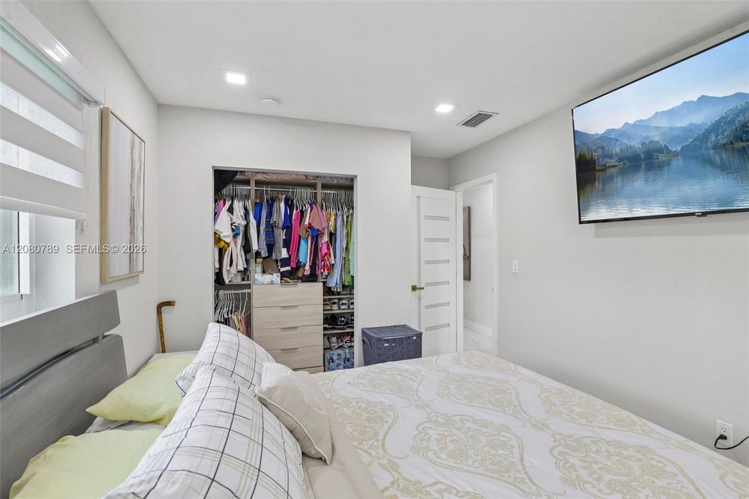 En Venta: $520,000 (3 camas, 2 baños, 1308 Pies cuadrados)