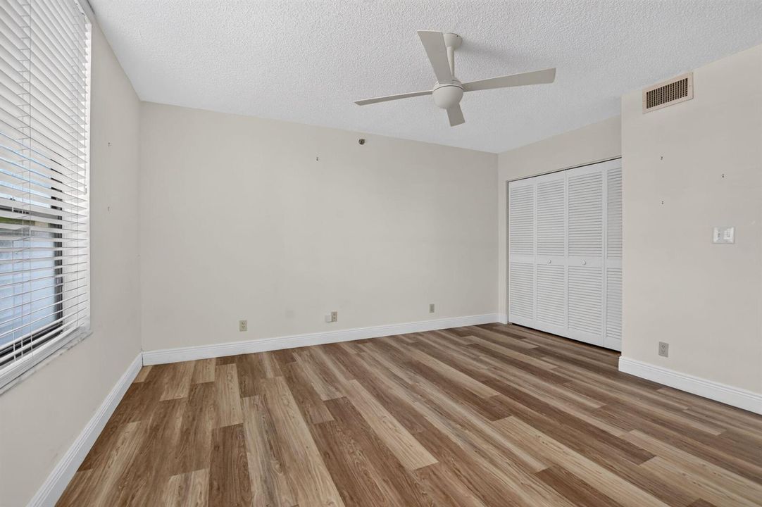 3rd Bedroom (En-suite)