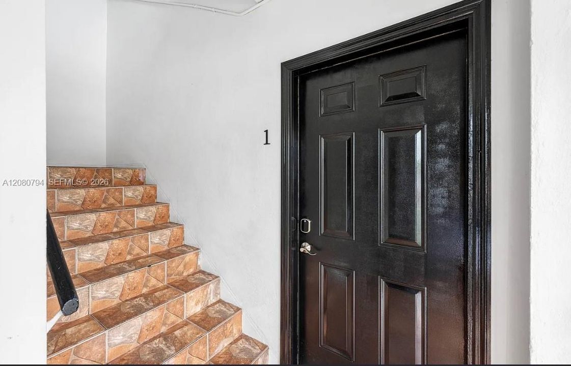 For Rent: $1,650 (1 beds, 1 baths, 7640 Square Feet)