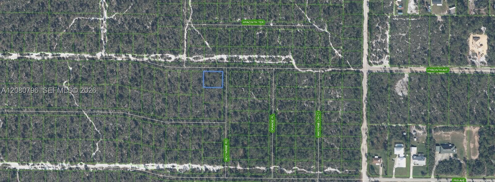 En Venta: $10,900 (0.30 acres)