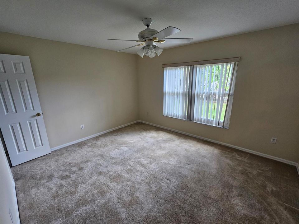 1000045103