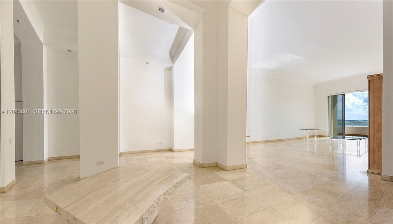 For Sale: $2,100,000 (3 beds, 3 baths, 2520 Square Feet)