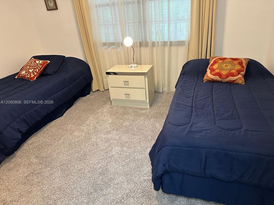 En Renta: $2,150 (2 camas, 2 baños, 1351 Pies cuadrados)