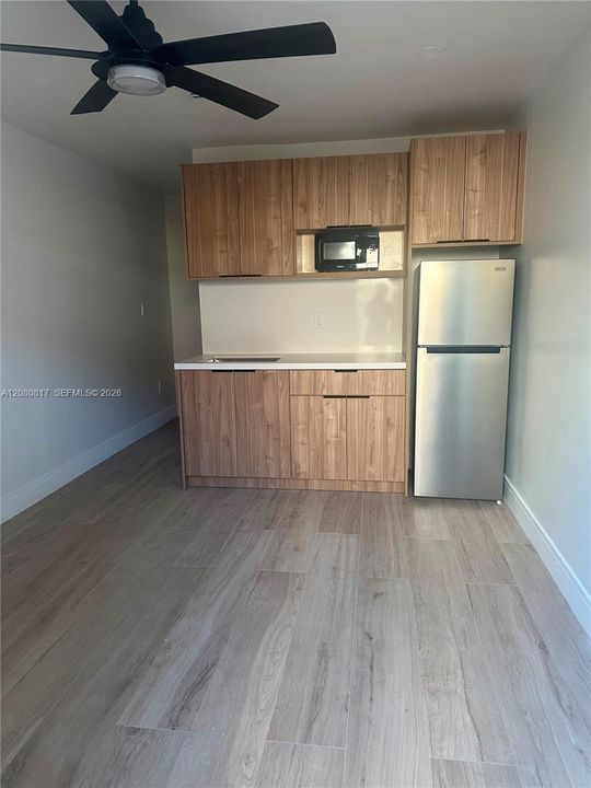 For Rent: $1,350 (1 beds, 1 baths, 0 Square Feet)