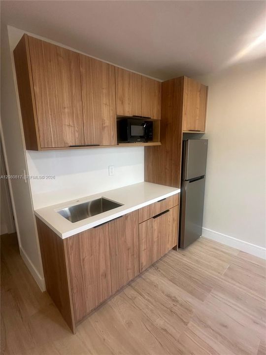 For Rent: $1,350 (1 beds, 1 baths, 0 Square Feet)