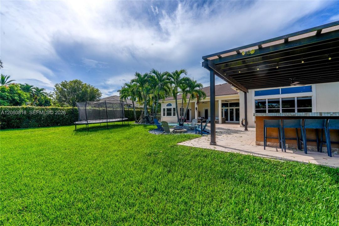 : $1,699,900 (6 beds, 4 baths, 4635 Square Feet)