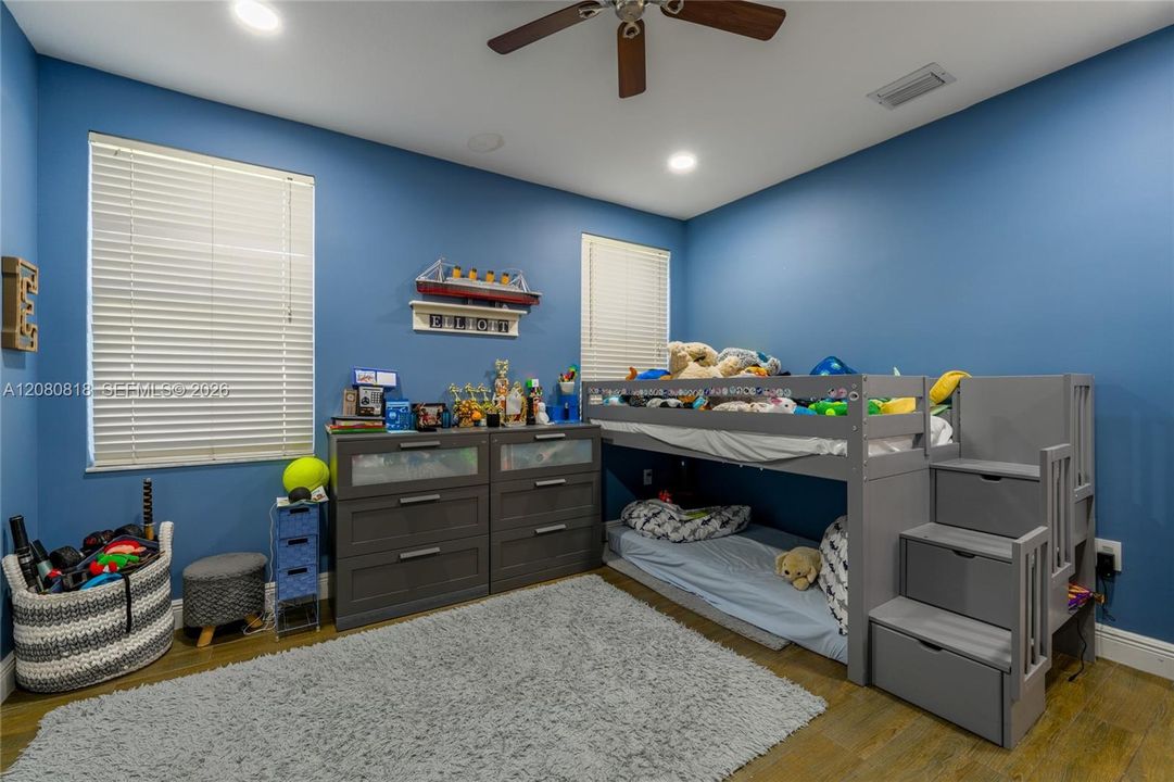 : $1,699,900 (6 beds, 4 baths, 4635 Square Feet)