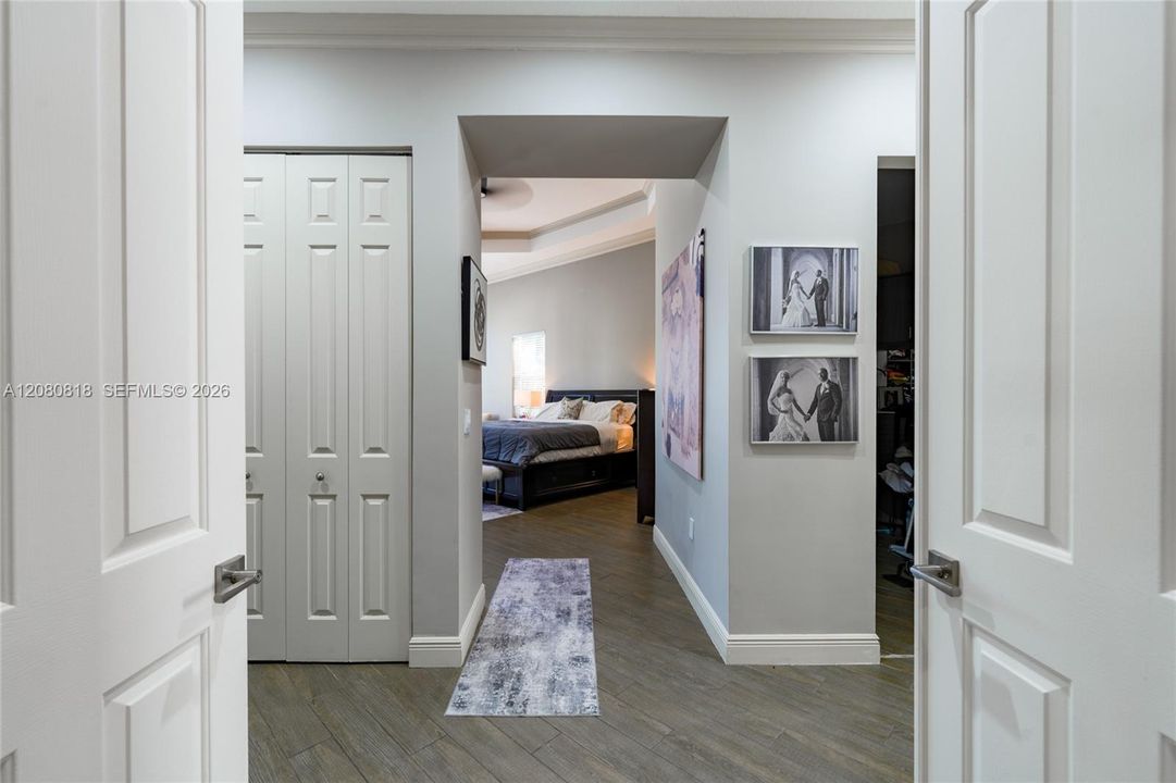 : $1,699,900 (6 beds, 4 baths, 4635 Square Feet)