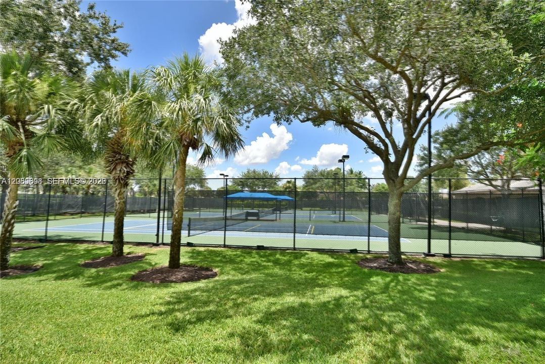 : $1,699,900 (6 beds, 4 baths, 4635 Square Feet)