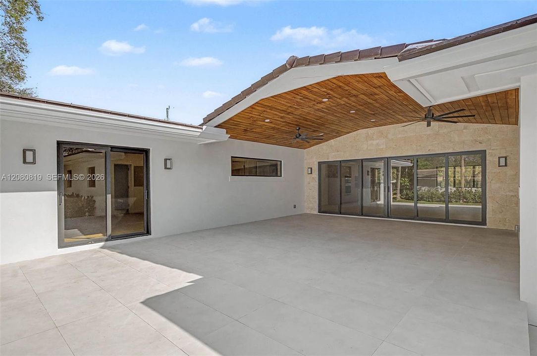 En Venta: $2,900,000 (5 camas, 4 baños, 3862 Pies cuadrados)