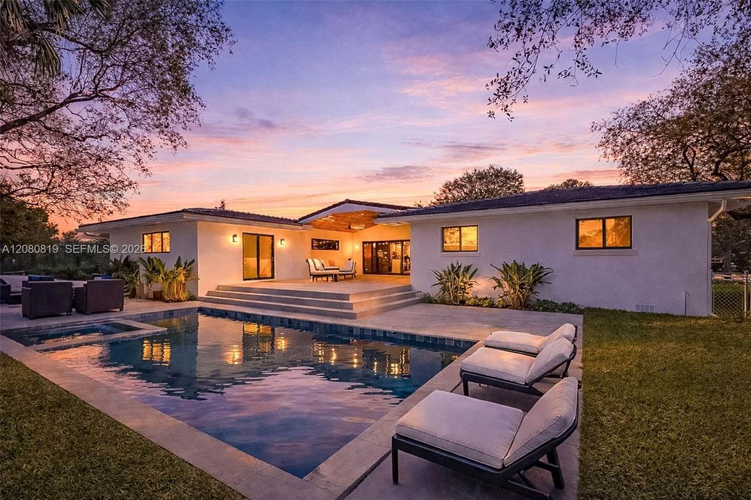 En Venta: $2,900,000 (5 camas, 4 baños, 3862 Pies cuadrados)