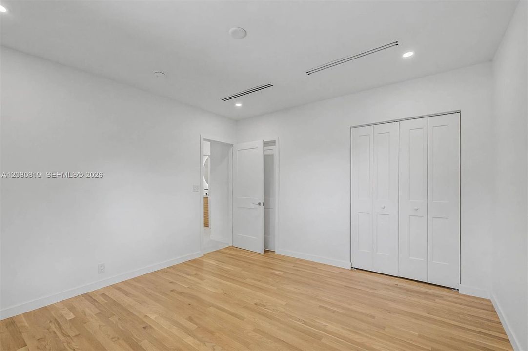 En Venta: $2,900,000 (5 camas, 4 baños, 3862 Pies cuadrados)