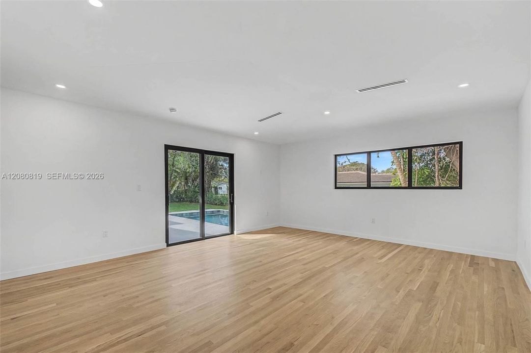 En Venta: $2,900,000 (5 camas, 4 baños, 3862 Pies cuadrados)