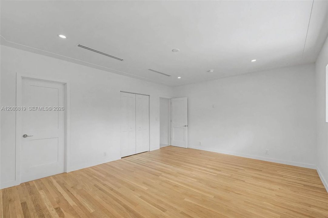 En Venta: $2,900,000 (5 camas, 4 baños, 3862 Pies cuadrados)