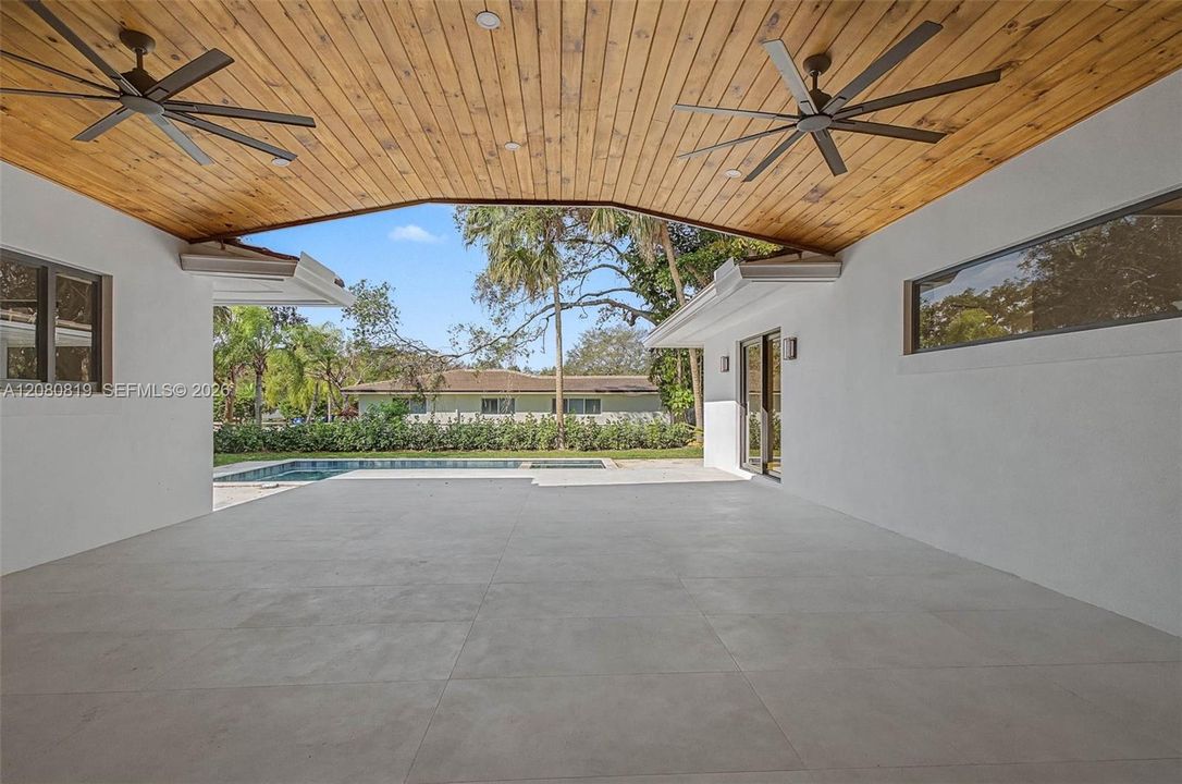En Venta: $2,900,000 (5 camas, 4 baños, 3862 Pies cuadrados)