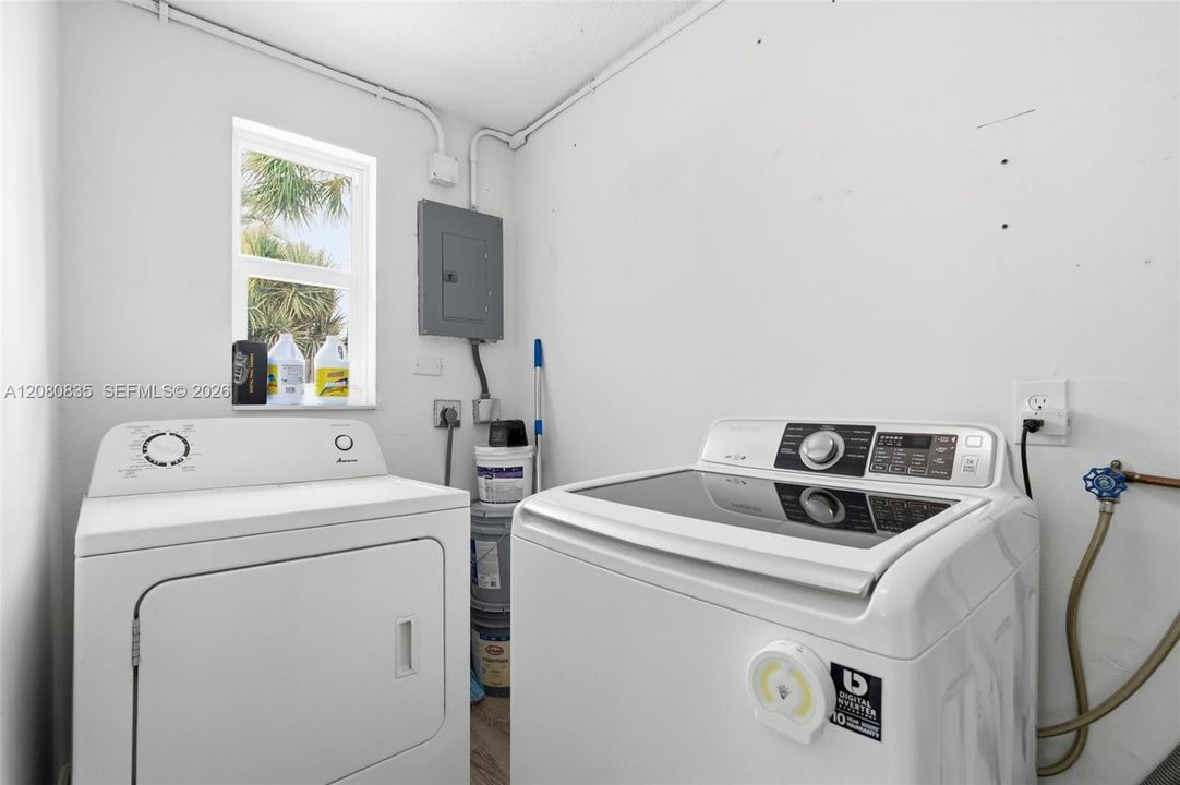 En Venta: $469,000 (2 camas, 1 baños, 1007 Pies cuadrados)