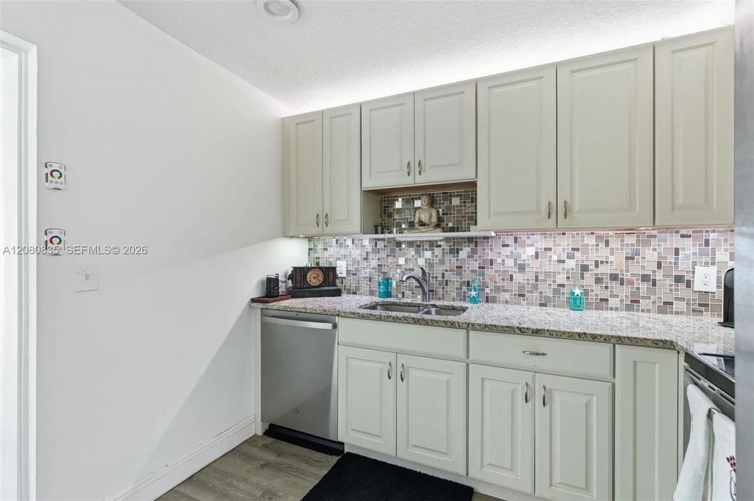 En Venta: $469,000 (2 camas, 1 baños, 1007 Pies cuadrados)