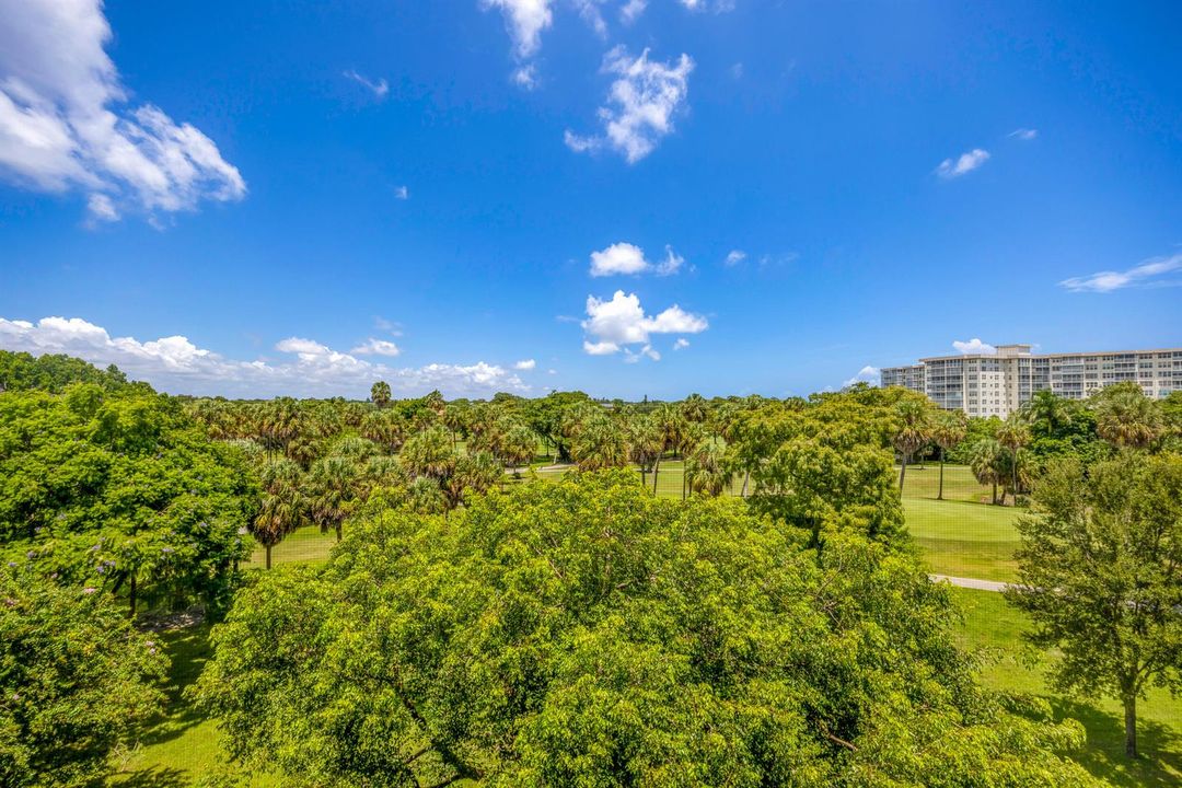 3960 Oaks Clubhouse Dr-Pompano Beach-Nat